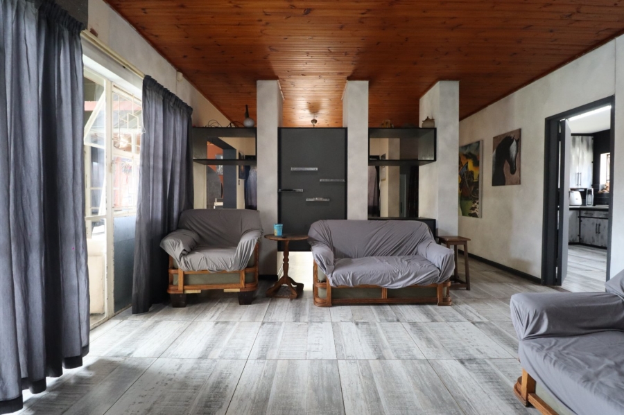 5 Bedroom Property for Sale in Kabega Park Eastern Cape